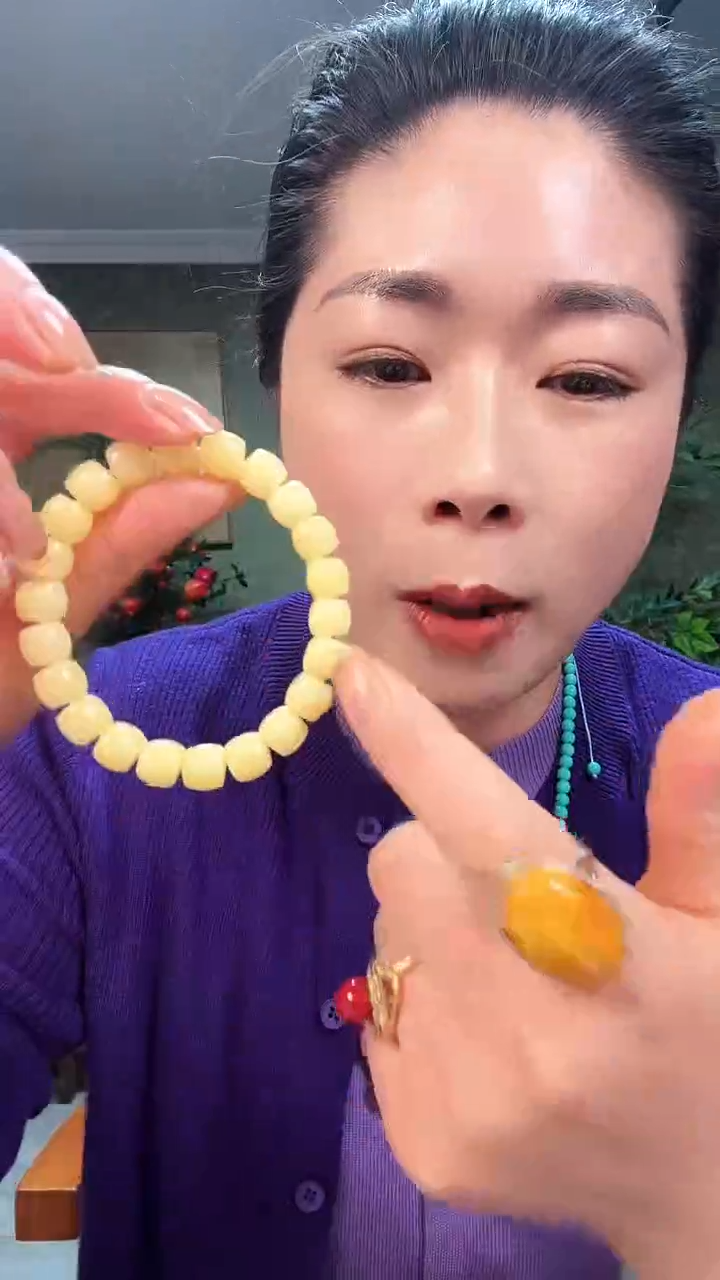 【闪购商品】树脂制品0000000T936