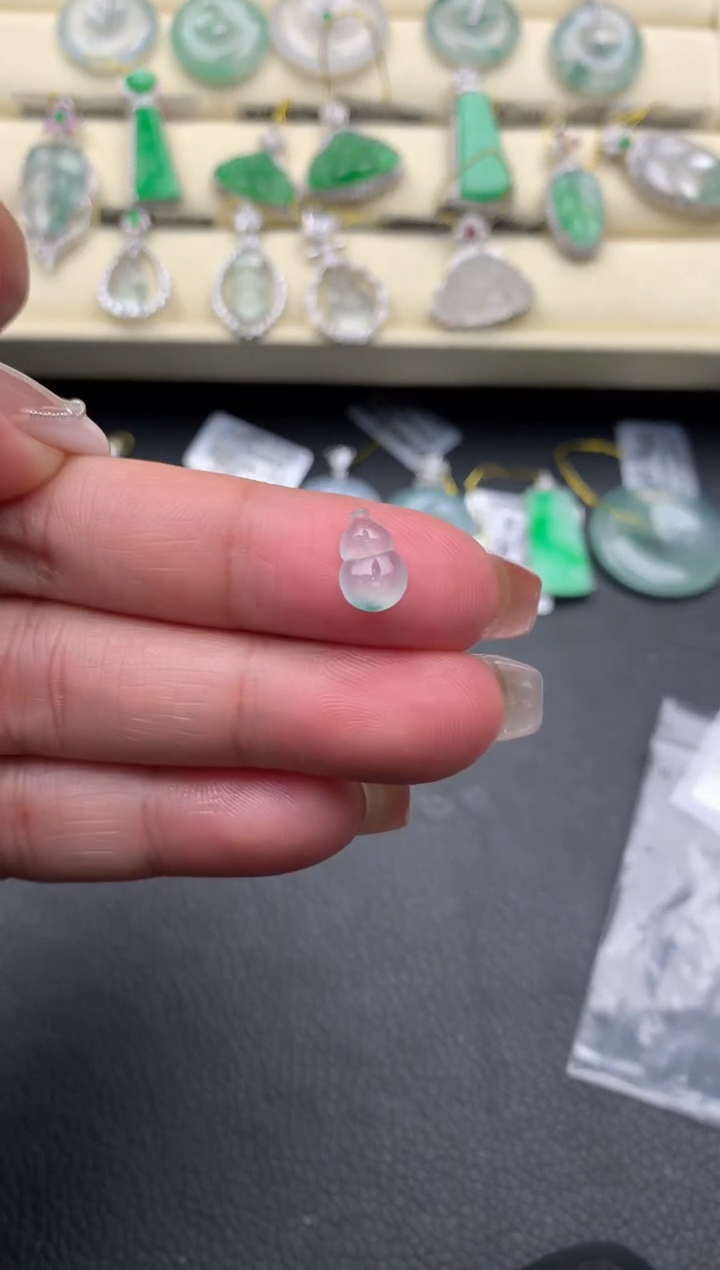 【闪购商品】翡翠颈饰未镶嵌D436......