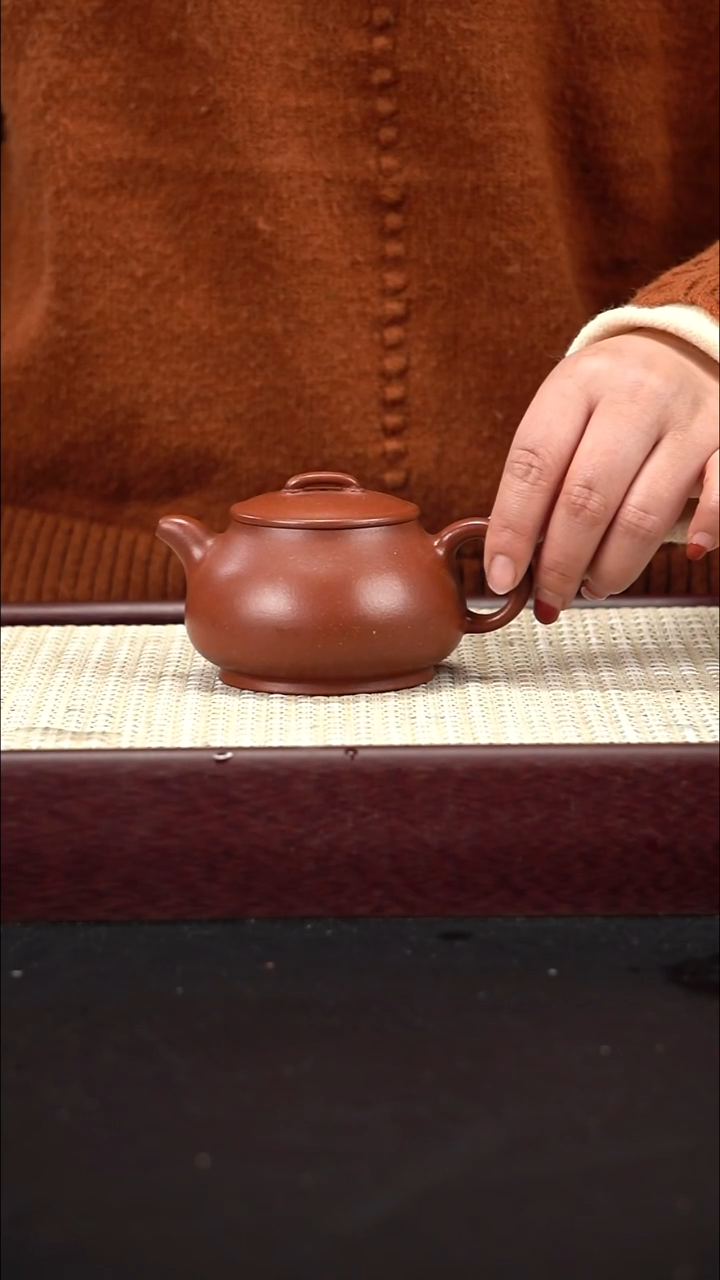 茶壶紫砂红降坡  大肚 础瓢