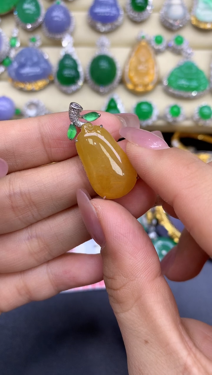 颈饰18K金镶嵌翡翠310-中国好珍宝