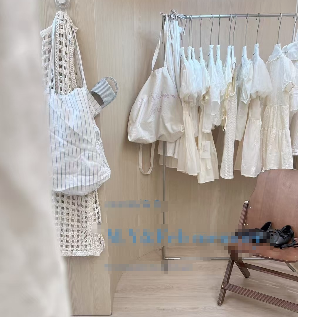 品牌白色洋气夏季女童小童童装断码扣号夏款/背心/亲子装/连衣裙