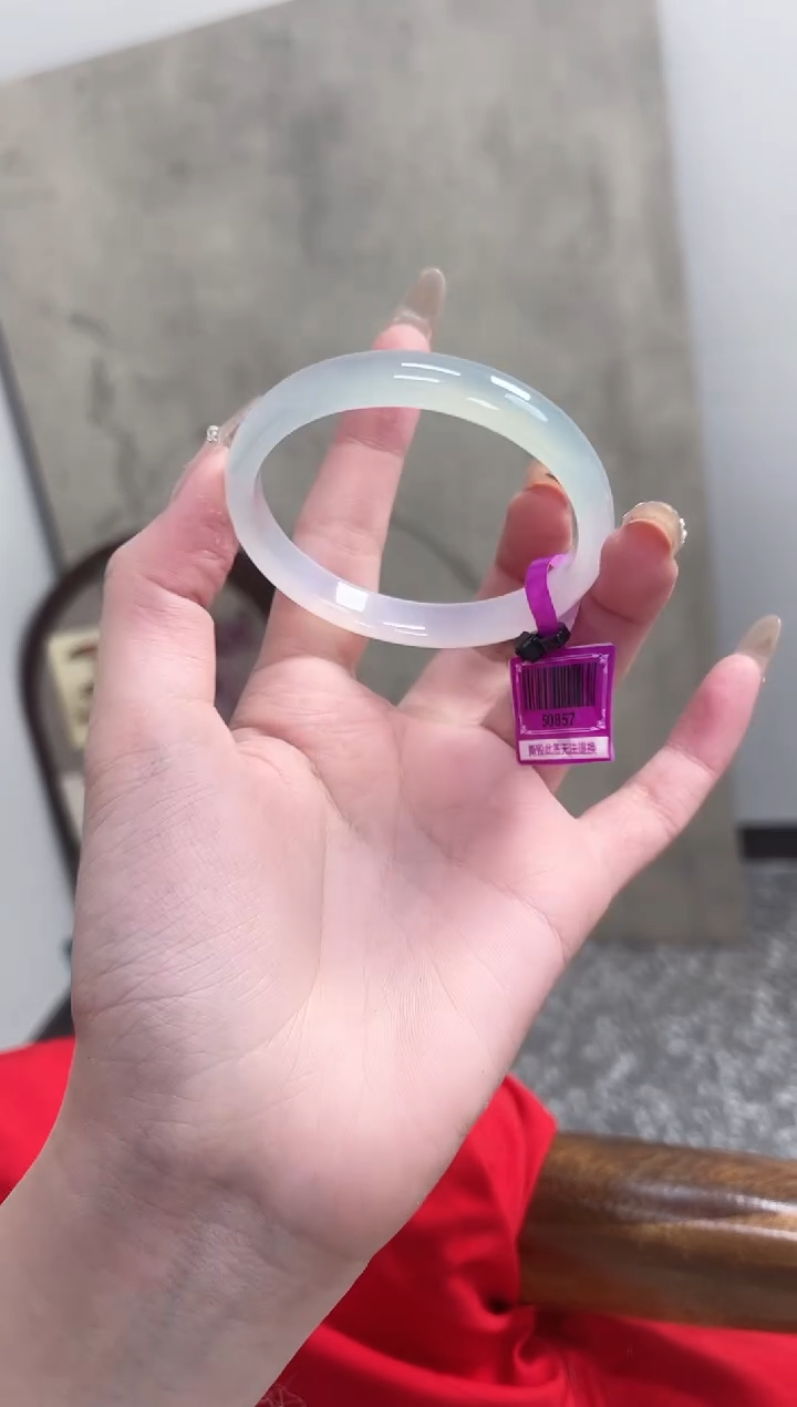 【闪购商品】玛瑙/玉髓手镯未镶嵌53圈 需要包容
