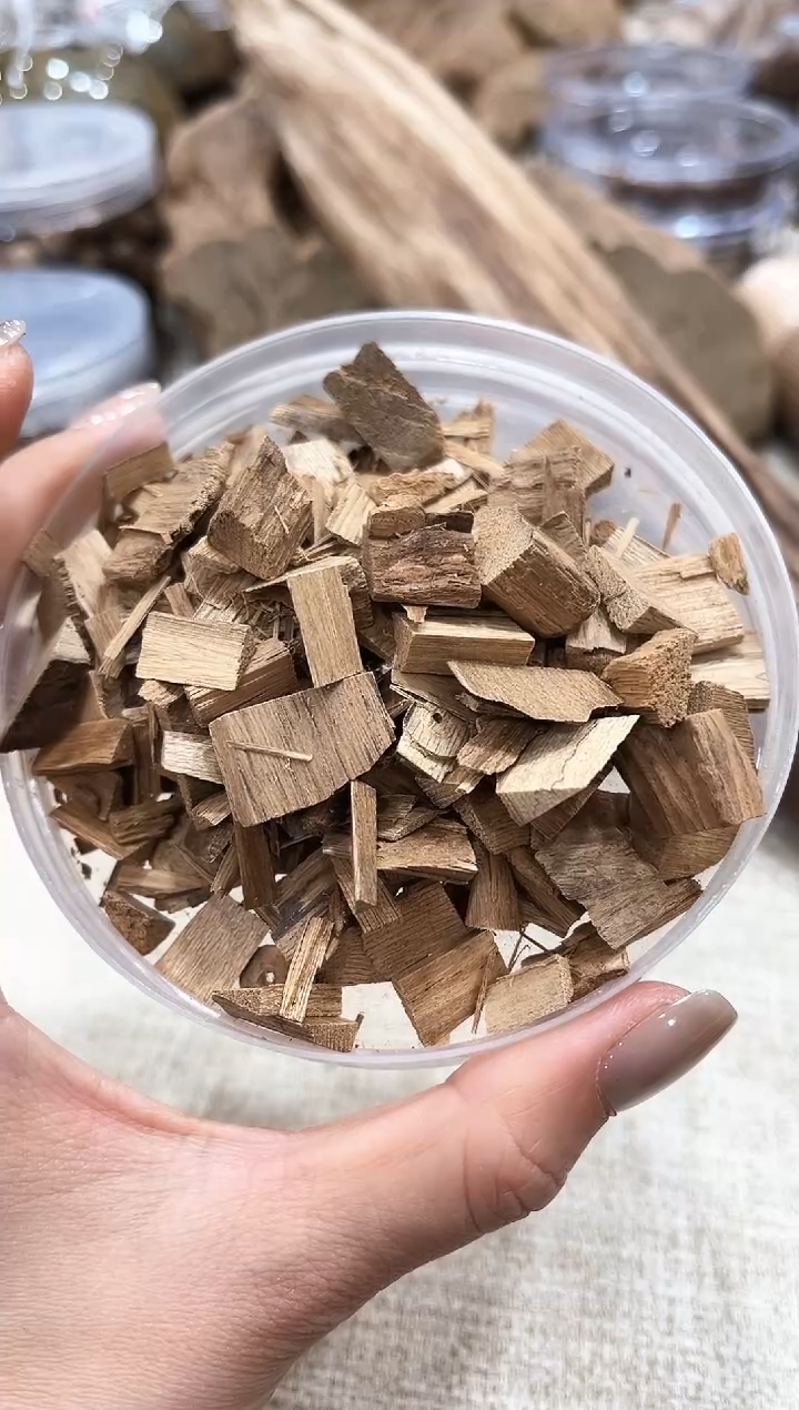 【闪购商品】柬埔寨车珠碎料香粉20克