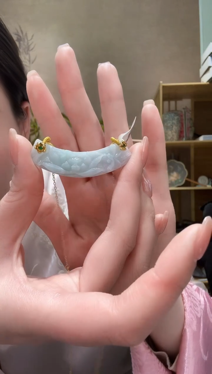 【闪购商品】翡翠颈饰未镶嵌吊坠