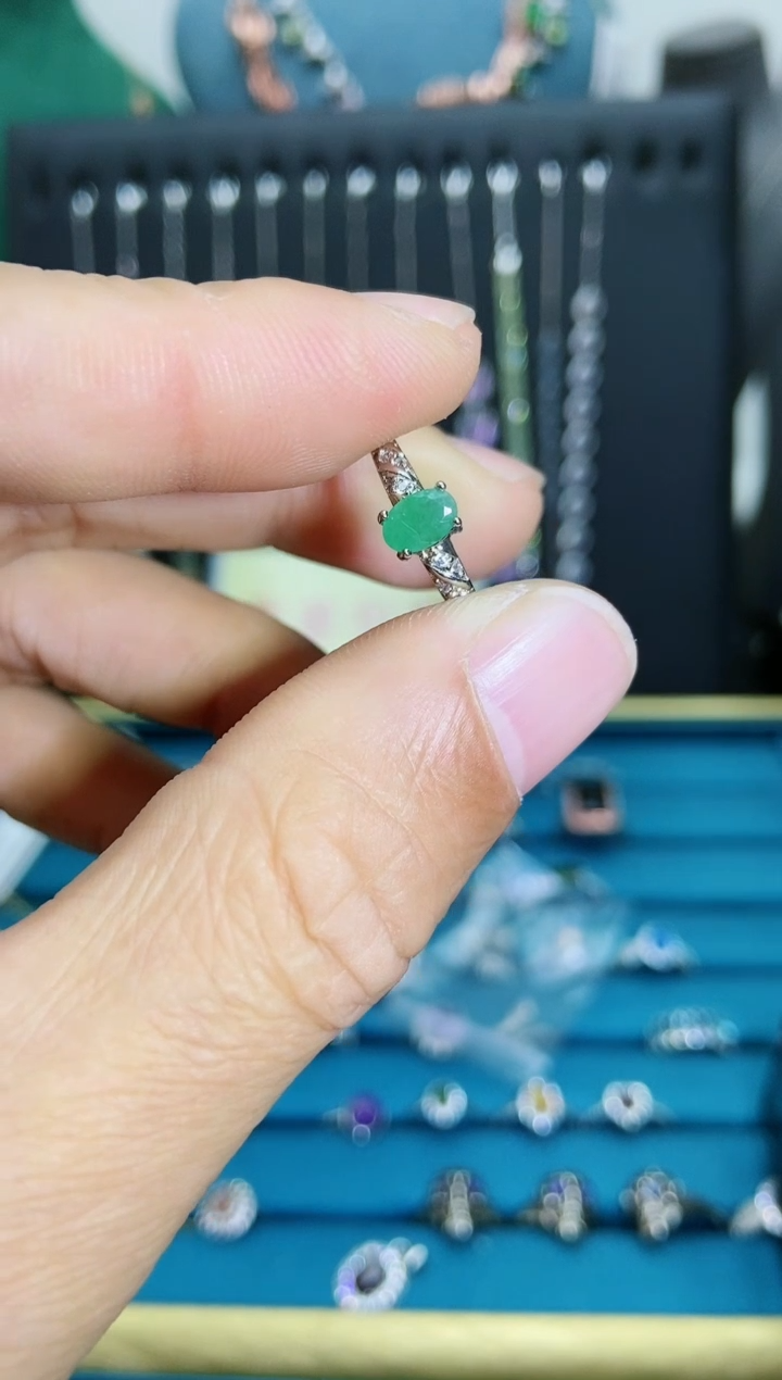 【闪购商品】祖母绿戒指银S925镶嵌1211