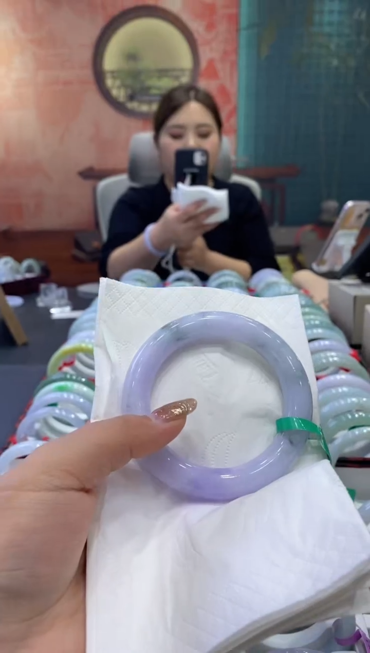 【闪购商品】翡翠手镯未镶嵌多人0011787