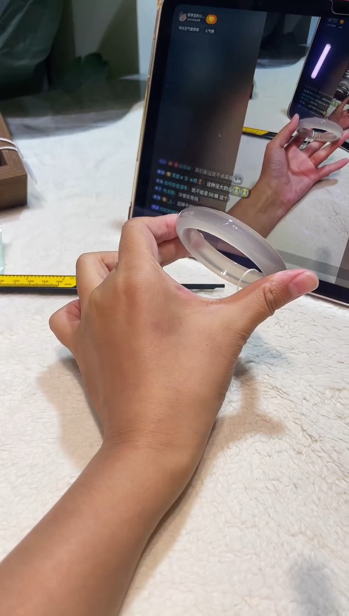 玛瑙/玉髓手镯未镶嵌53鉴赏期48小时