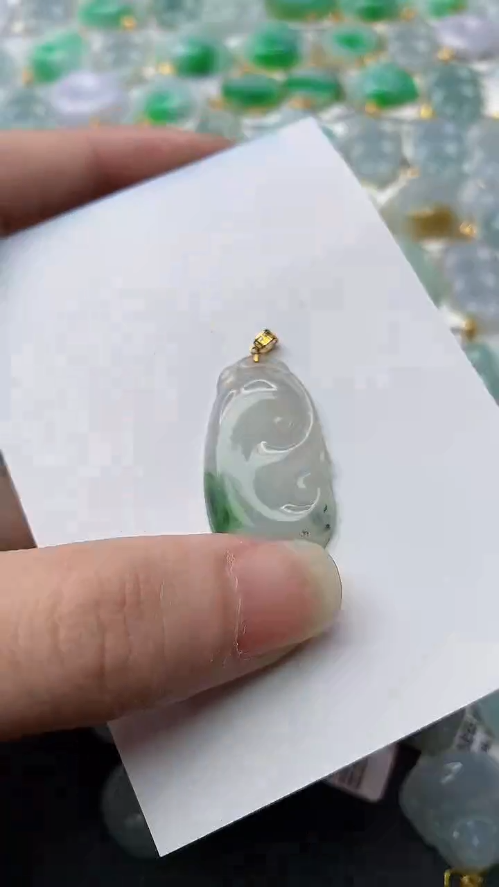 【闪购商品】翡翠颈饰18K金镶嵌52..........
