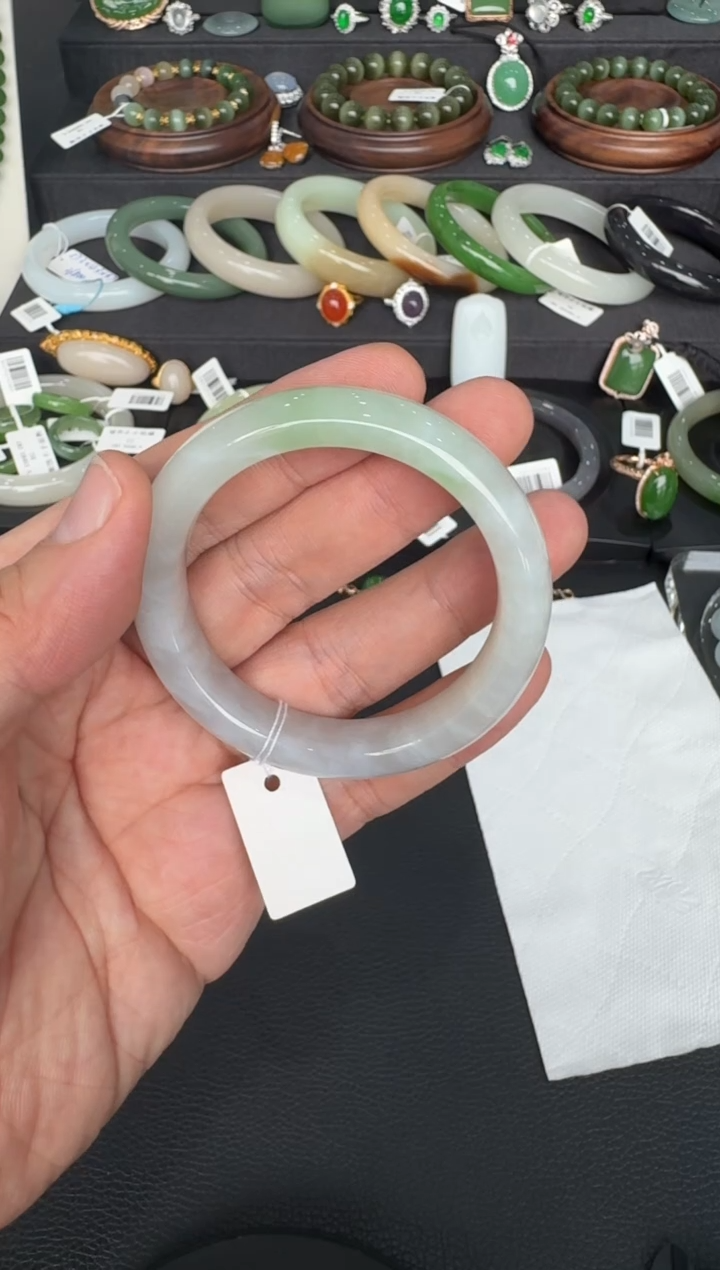 未镶嵌手镯和田玉XG 52.4圈 手镯