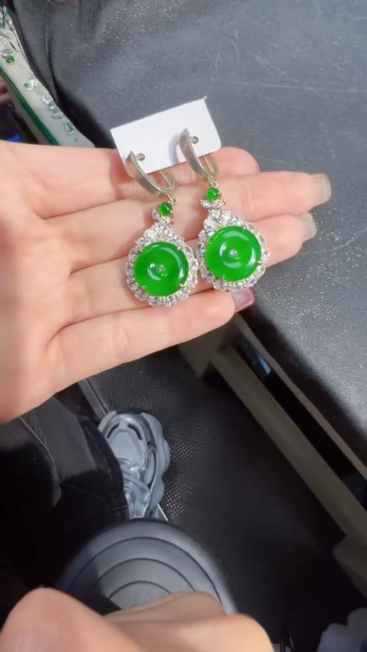 【闪购商品】定制翡翠未镶嵌耳钉1