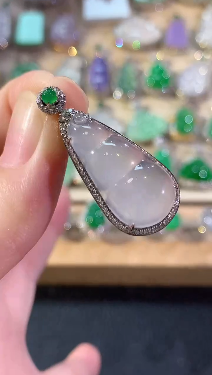 吊坠(不含链)18K金镶嵌翡翠冬日珠宝E54