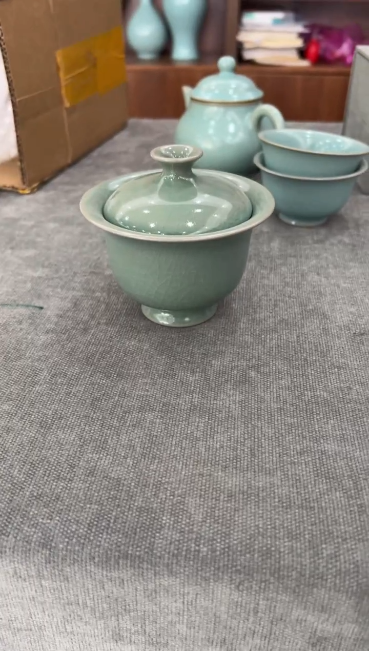杯仿古翡翠绿釉两才元宝盖碗瑕