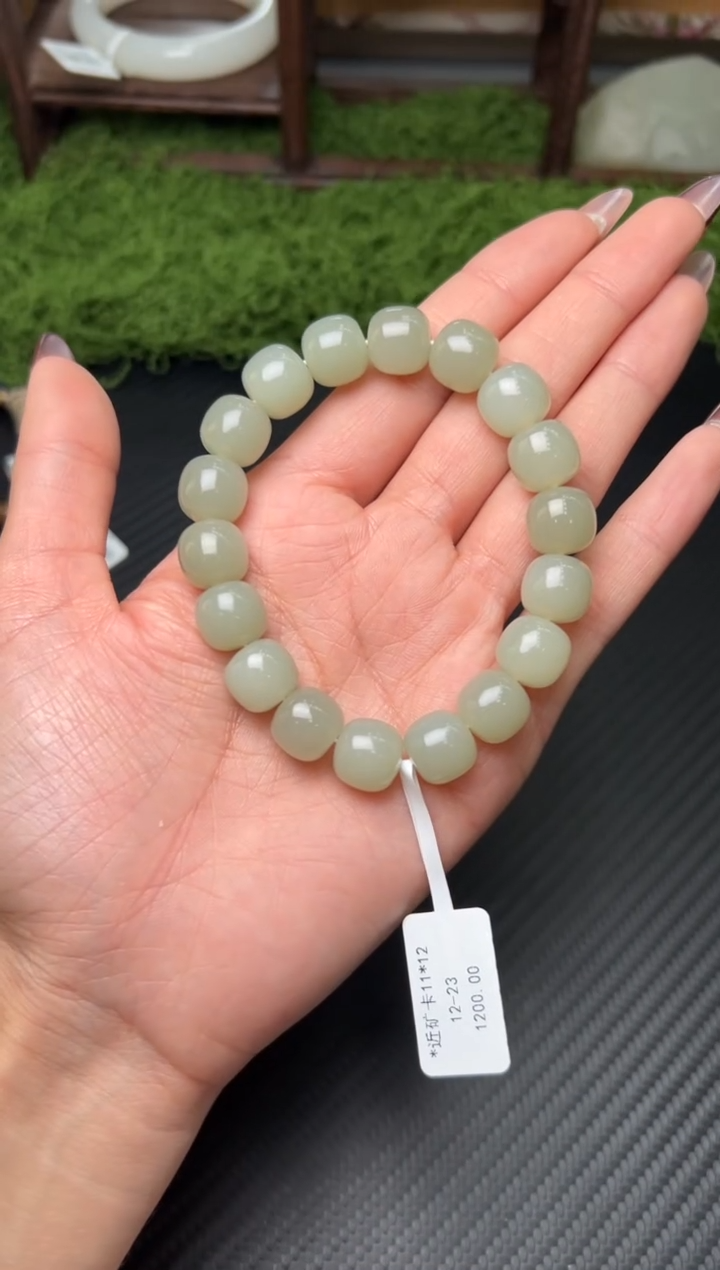 未镶嵌手串和田玉且末微色差近矿卡12