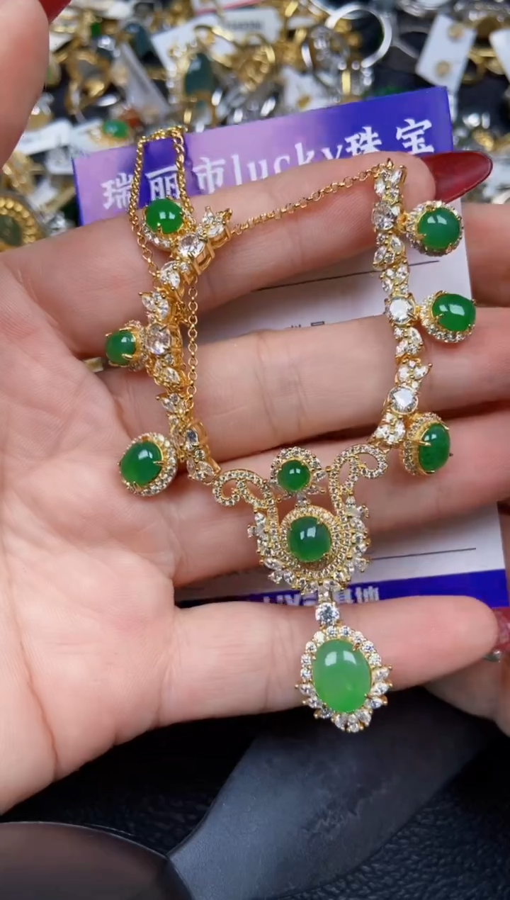 【闪购商品】翡翠颈饰银S925镶嵌8459