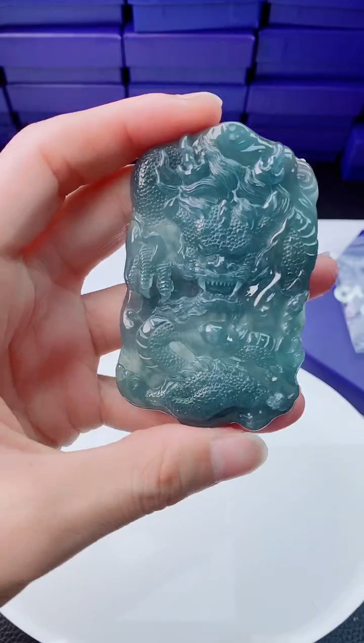 【闪购商品】翡翠颈饰未镶嵌        