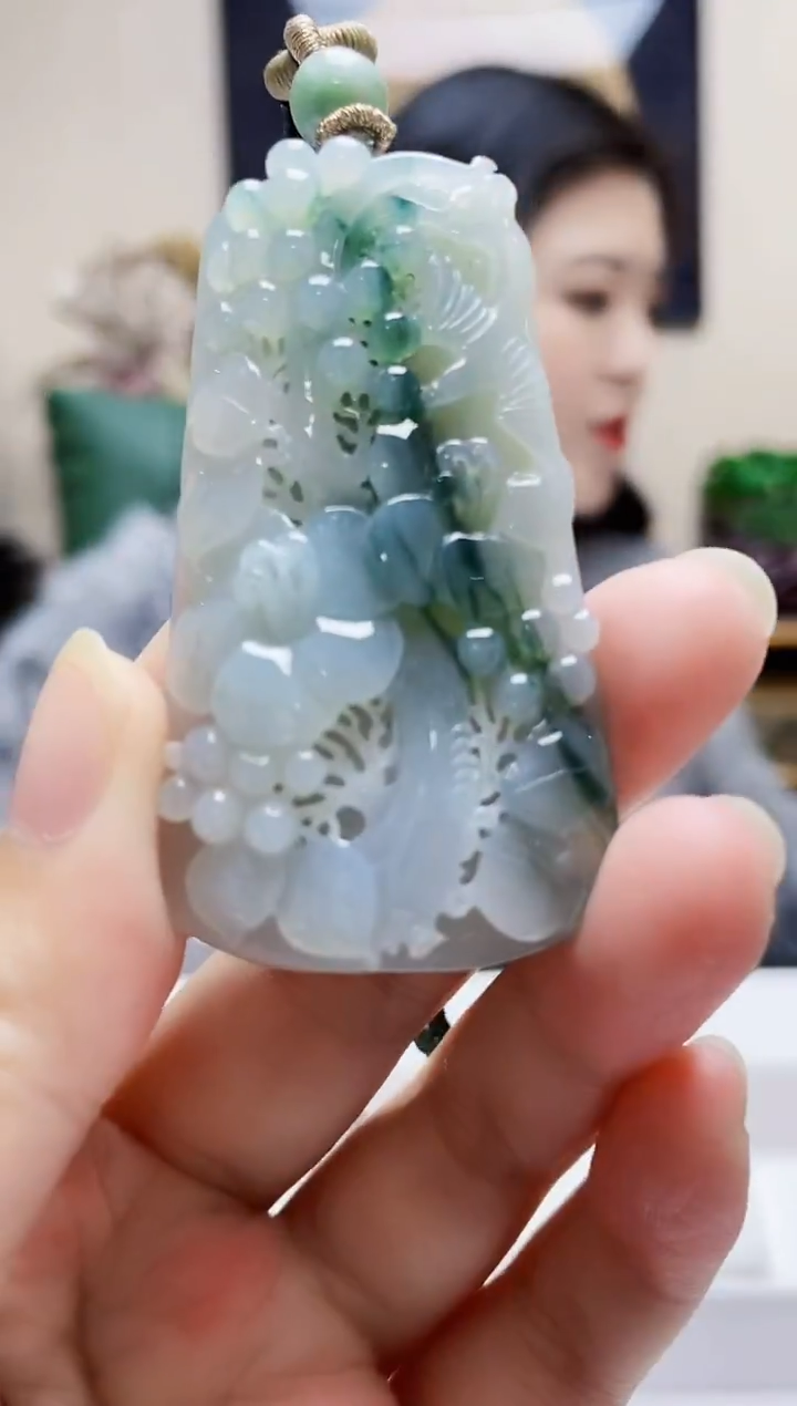 未镶嵌定制翡翠吊坠107