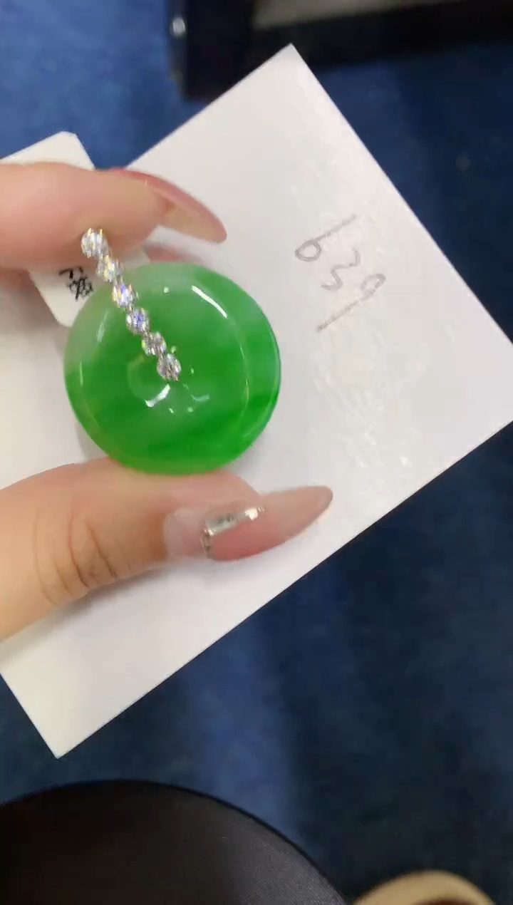 【闪购商品】翡翠颈饰18K金镶嵌000000000000