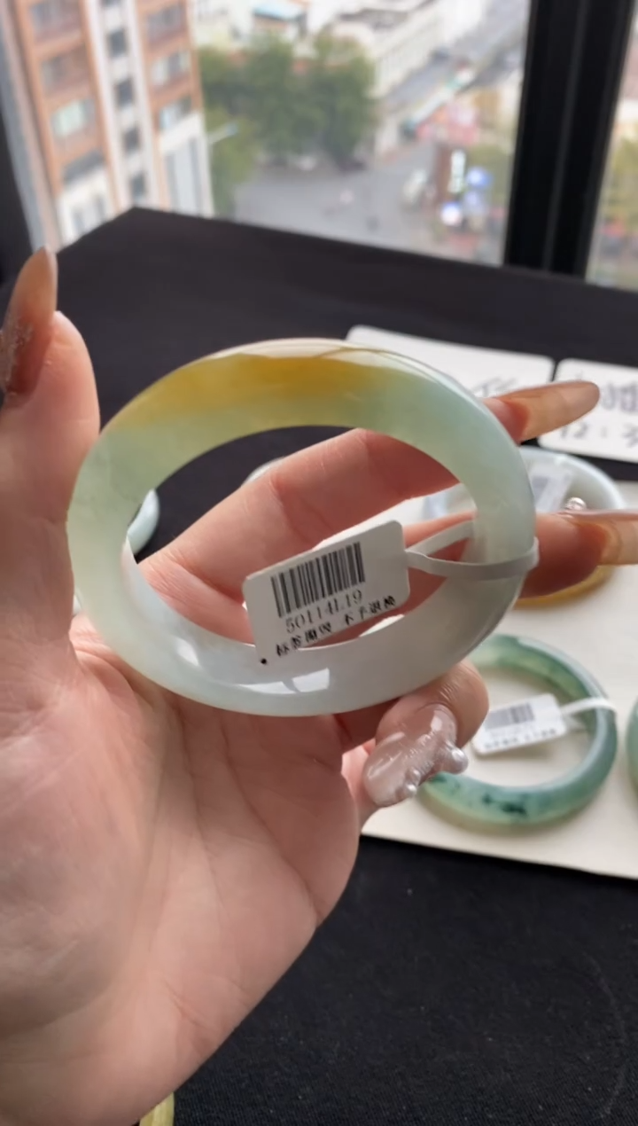 【闪购商品】翡翠手镯未镶嵌55.7圈黄翡~不退不换