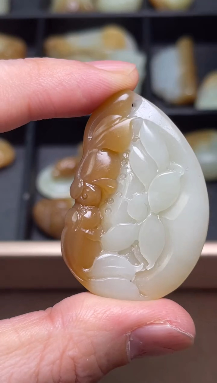 颈饰未镶嵌和田玉30
