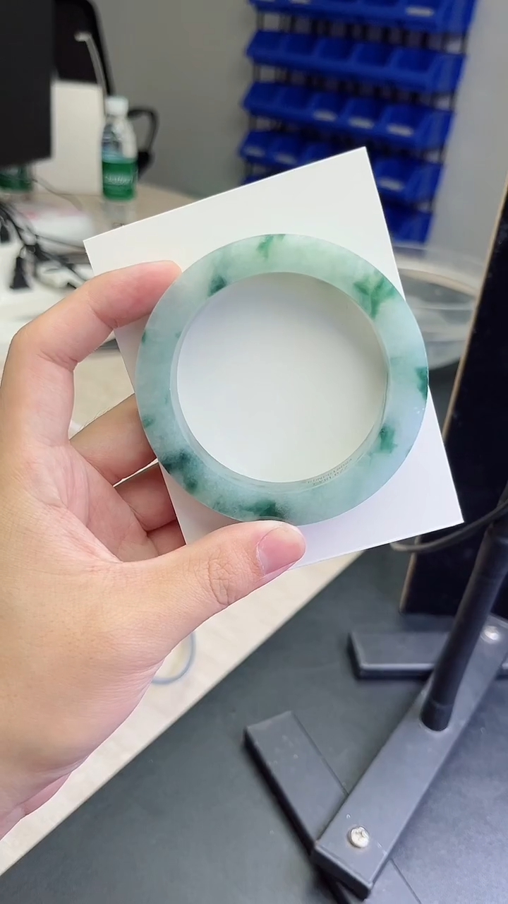 未镶嵌手镯定制翡翠q***?定制