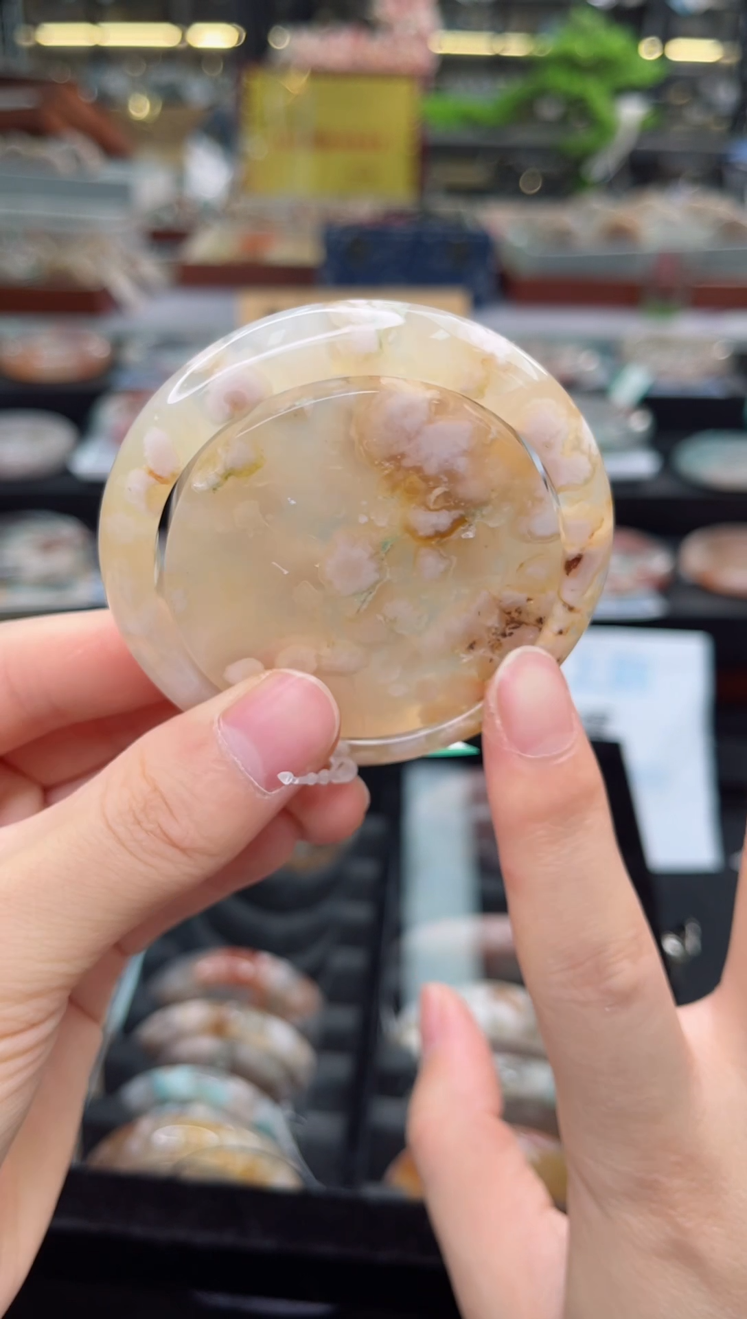 石英质玉手镯未镶嵌56圈口（赠品镯心）6359010