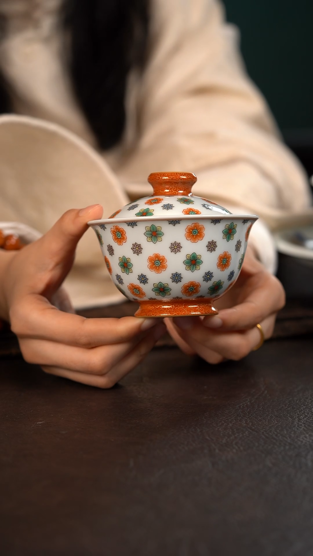 【闪购商品】杯云霞珍藏古彩唐风团花盖碗