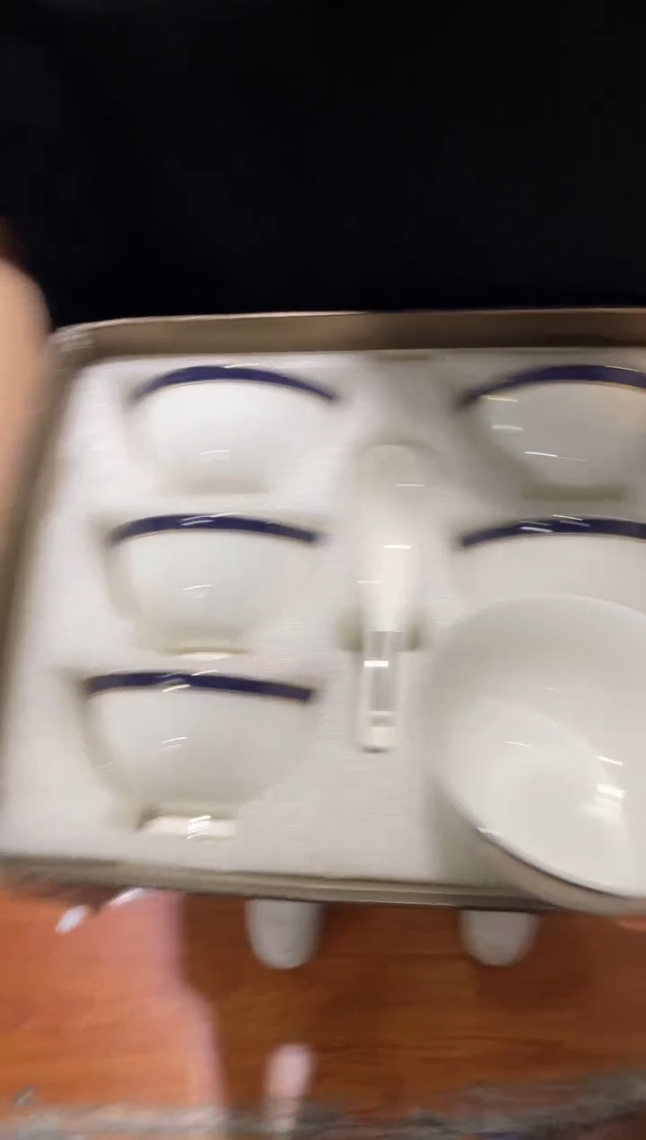 杯鸿辉家品牌瓷器，京东包邮！