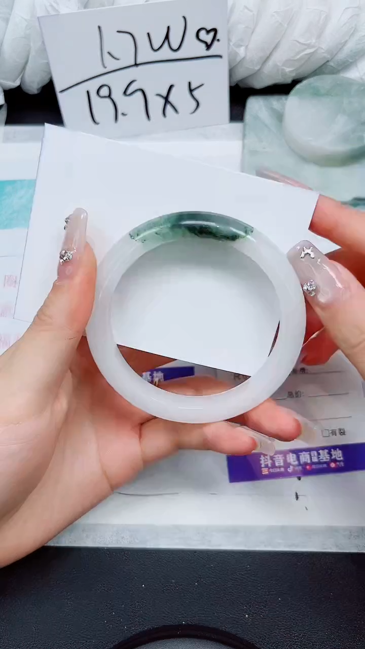 【闪购商品】石英质玉手镯未镶嵌A152-59`60`