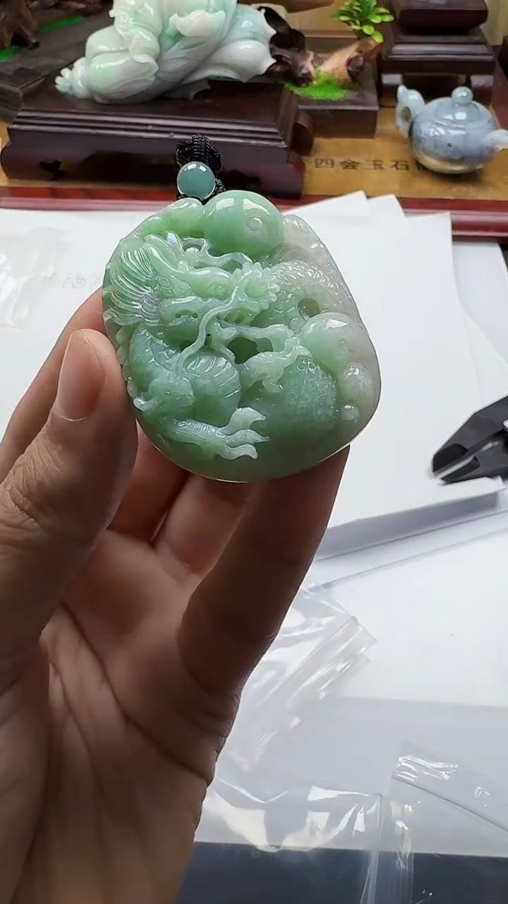 吊坠(不含链)未镶嵌翡翠1