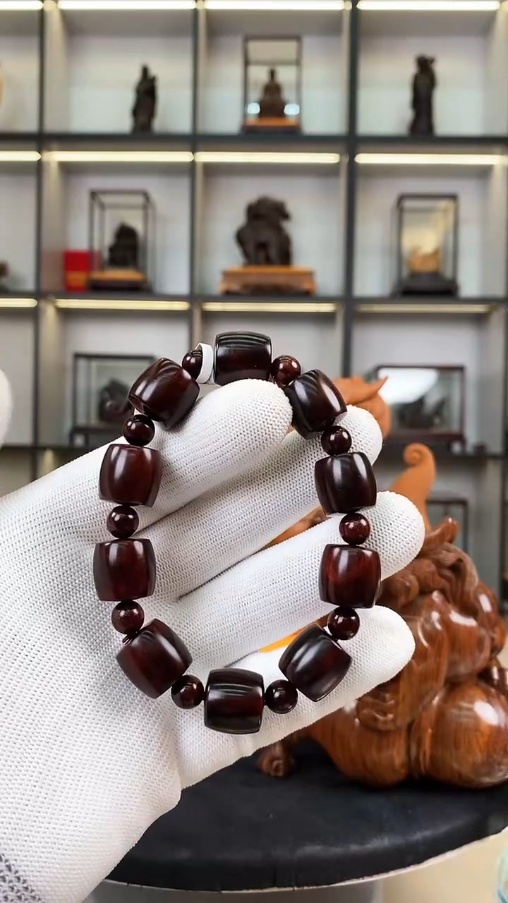 【闪购商品】小叶紫檀手串/手链12*13直切留疤