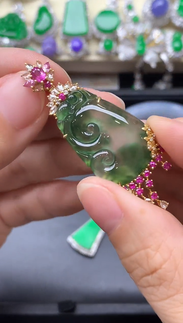 颈饰18K金镶嵌翡翠522-中国好珍宝