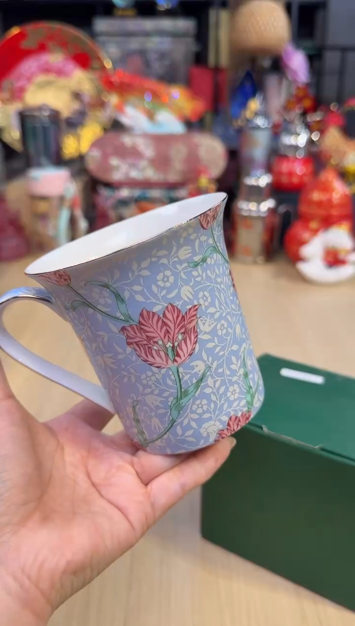 59郁金香刷牙杯  