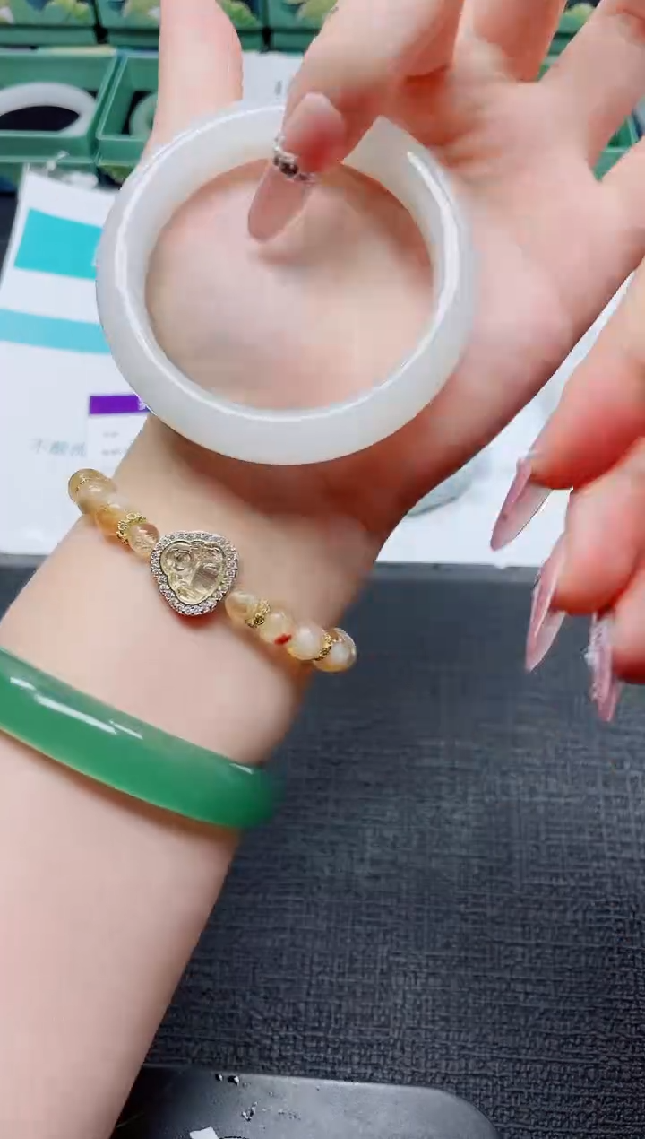 未镶嵌手镯石英质玉6-55