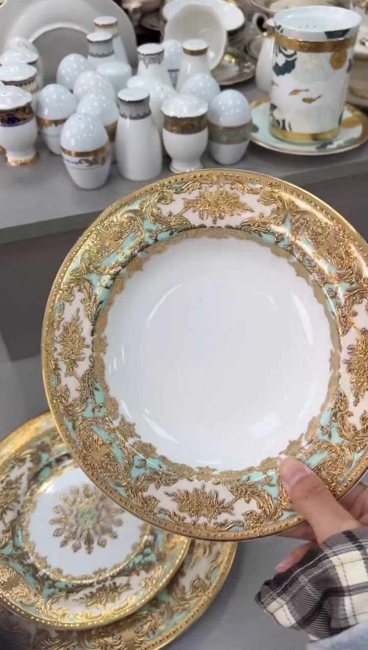 【闪购商品】瓷片8.5英寸草帽盘正品