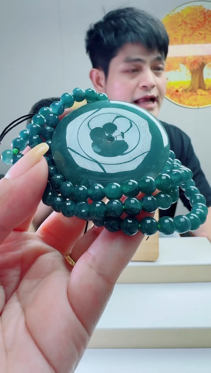 翡翠未镶嵌颈饰多样性随机发其一