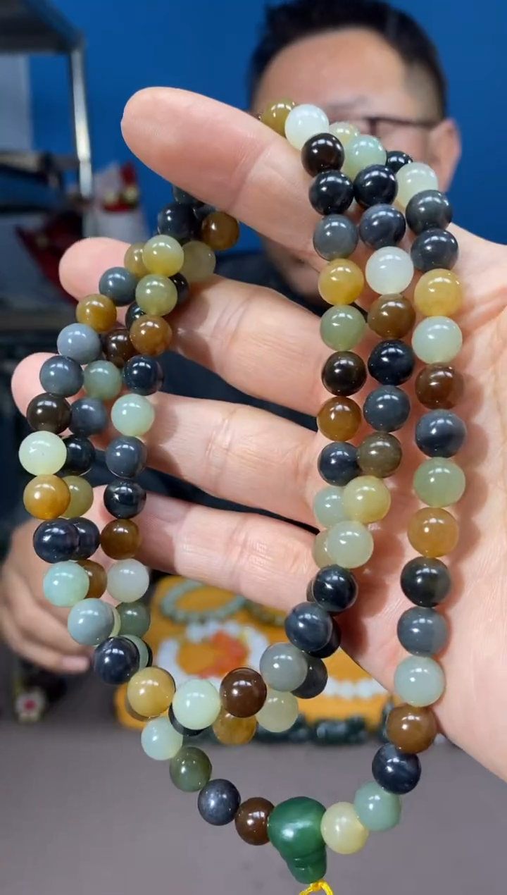 颈饰未镶嵌和田玉颜色多样性发货拍一发一