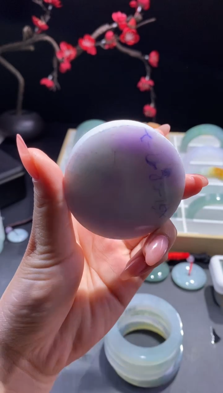 翡翠摆件未镶嵌镯心