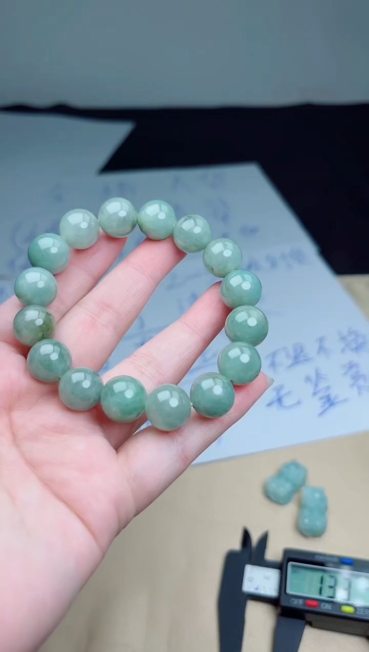 翡翠未镶嵌颈饰珠串