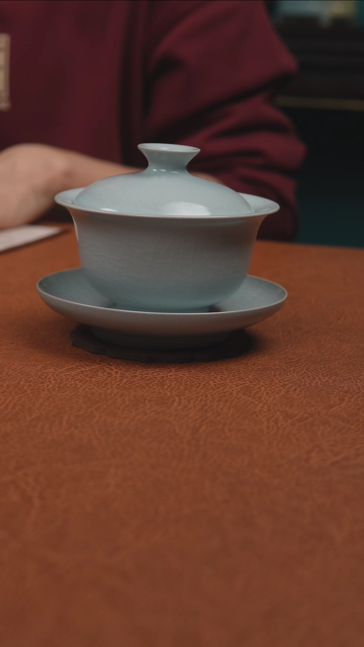 【闪购商品】杯一级仿古月白支钉大元宝盖碗