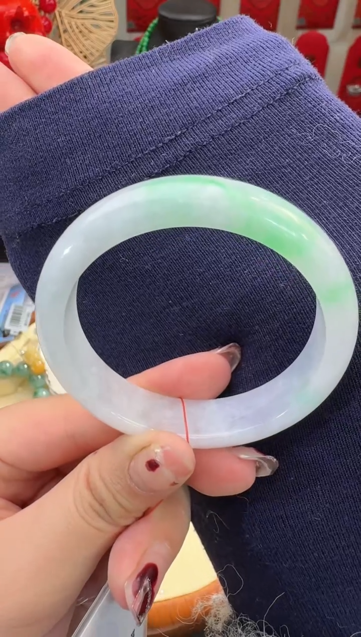 【闪购商品】翡翠手镯未镶嵌手镯