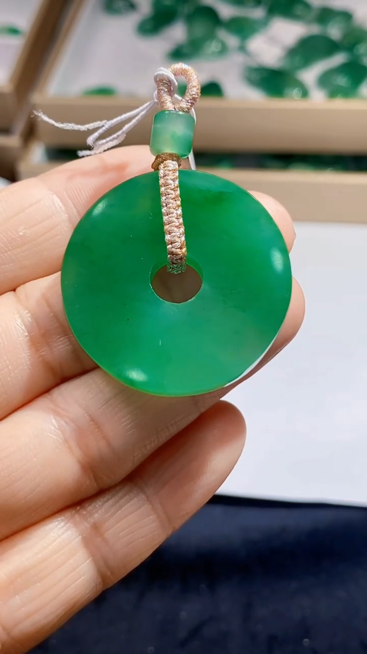 【闪购商品】石英质玉颈饰未镶嵌天然A货非洲翠，石英玉