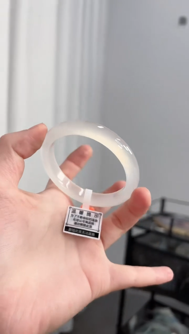 【闪购商品】玛瑙/玉髓手镯未镶嵌54圈