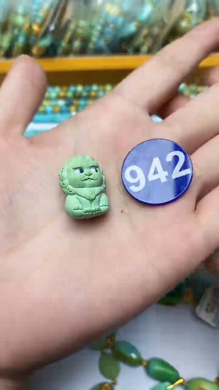 【闪购商品】绿松石雕刻件未镶嵌942