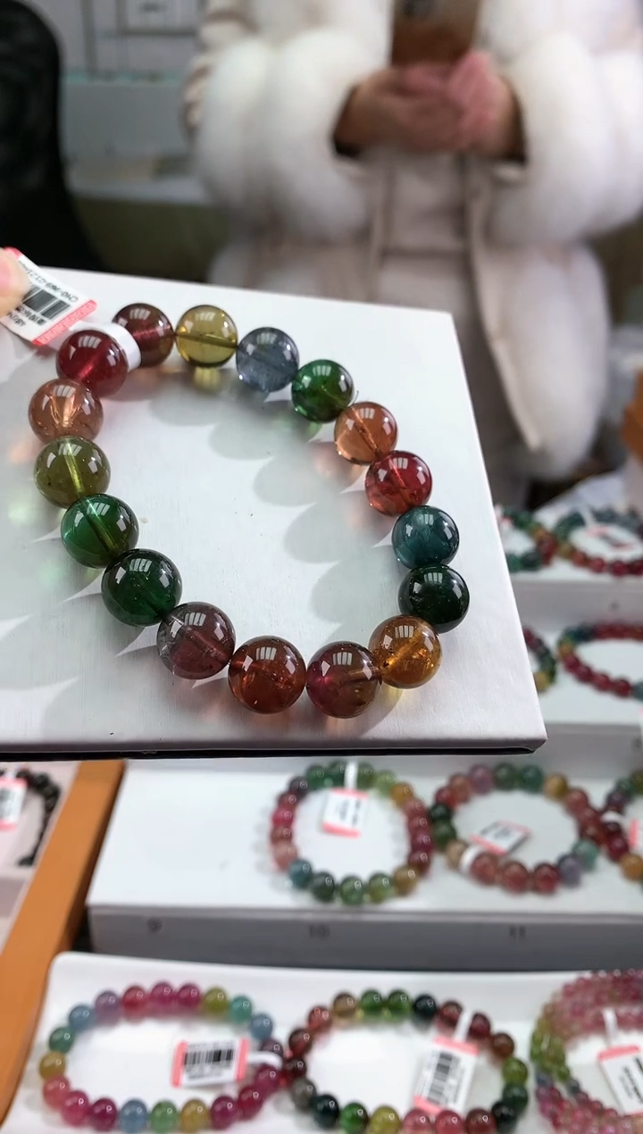 【闪购商品】碧玺手链未镶嵌多样性发一条