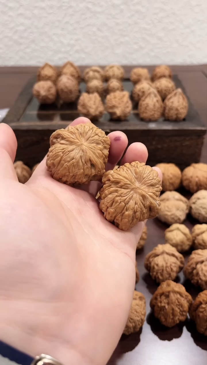 【闪购商品】文玩核桃吊坠华坤龙