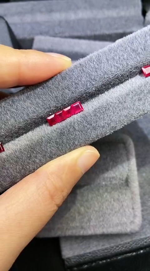 【闪购商品】定制红宝石定制未镶嵌天然四颗缅甸2.1克拉