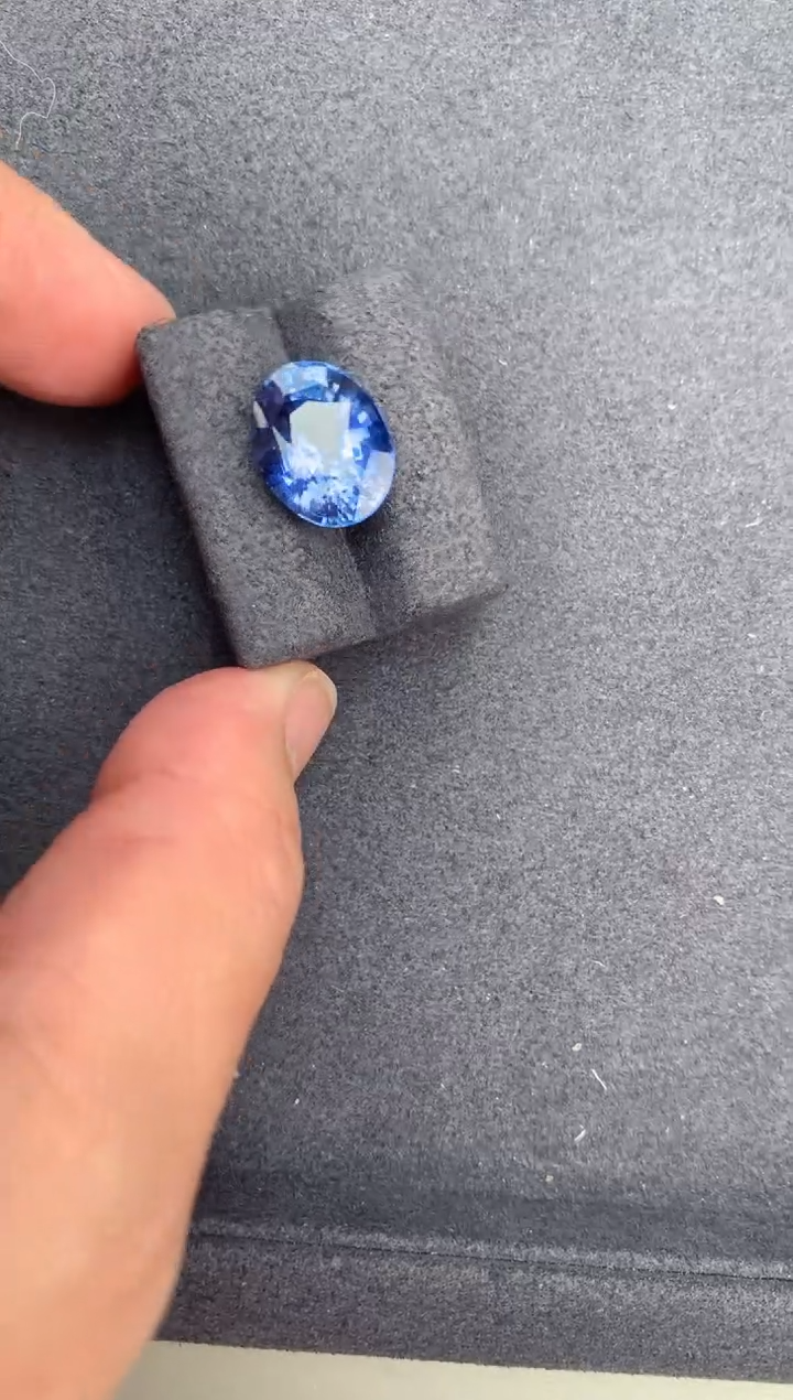 【闪购商品】蓝宝石裸石未镶嵌10ct矢车菊