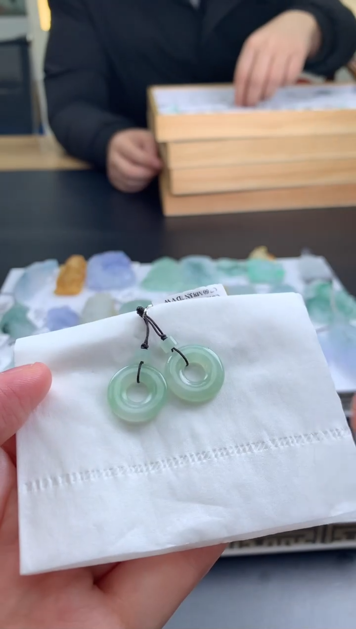 【闪购商品】定制翡翠未镶嵌翡翠