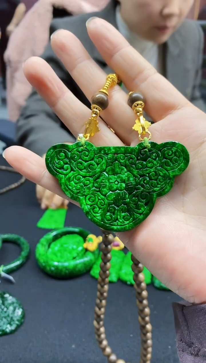 颈饰未镶嵌翡翠翡翠吊坠