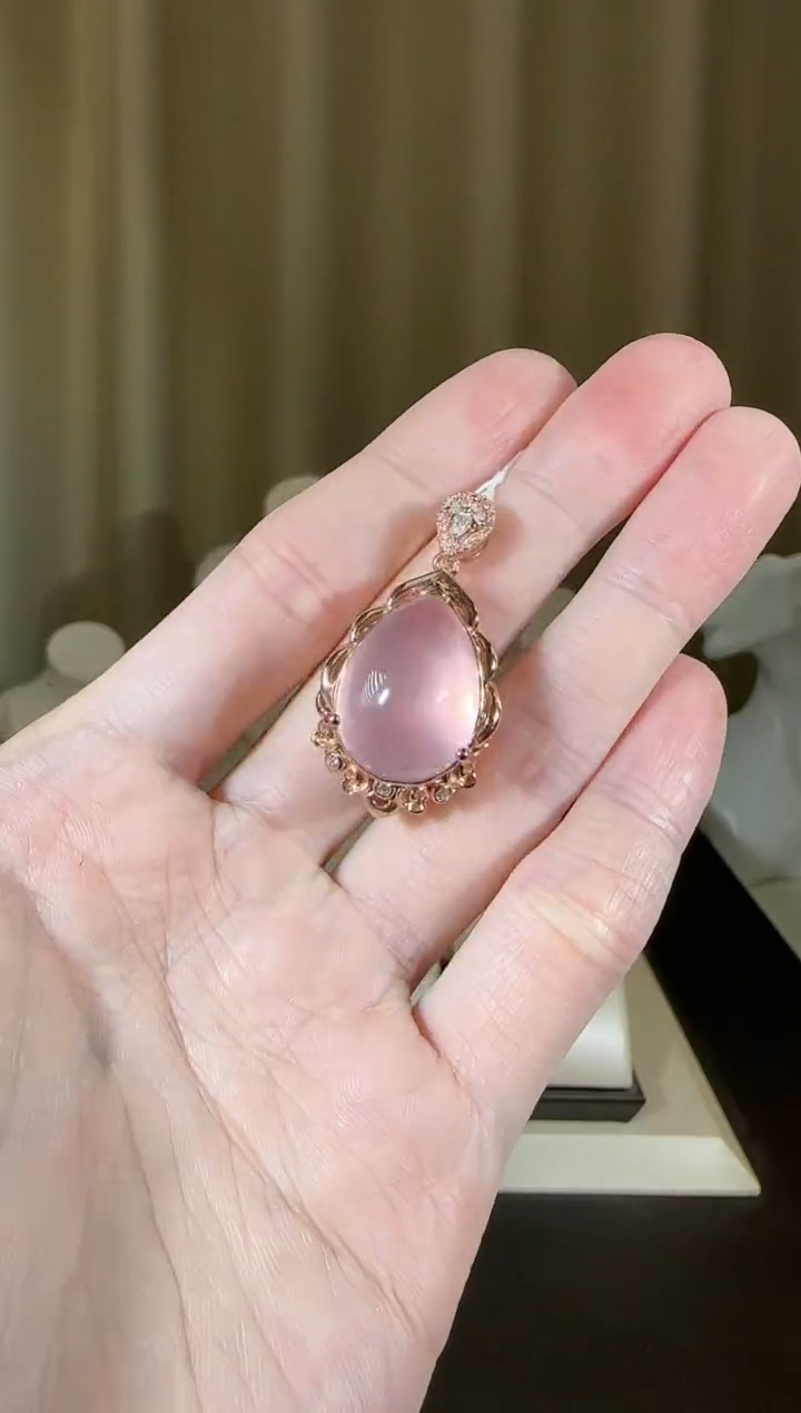 【闪购商品】芙蓉石颈饰银S925镶嵌16*21mm星光粉水晶